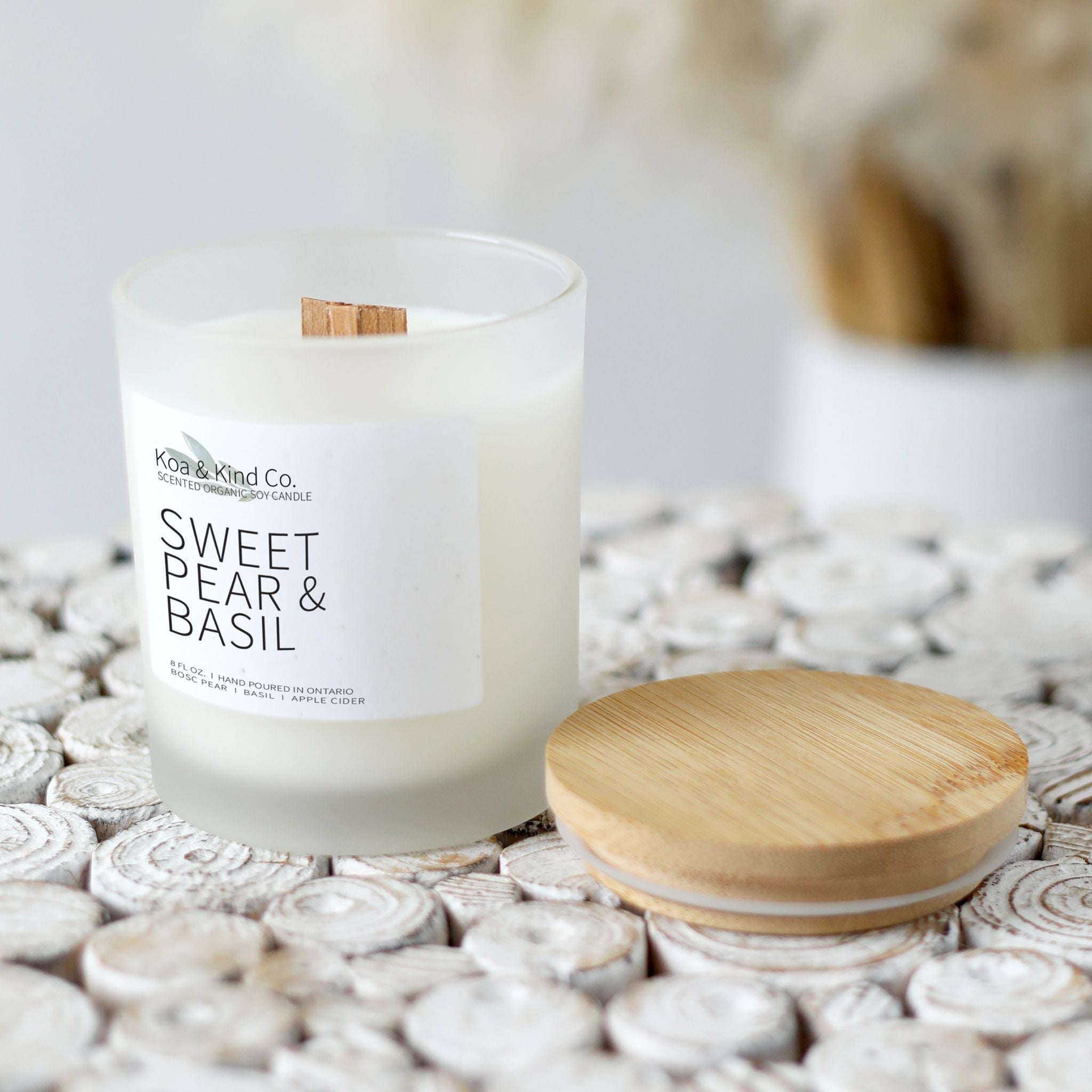 Koa & Kind - Sweet Pear & Basil 8 OZ Candle - 1