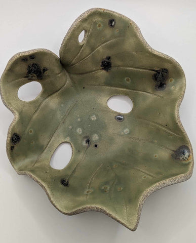 Samantha L Pottery - Monstera Leaf Bowl - 1