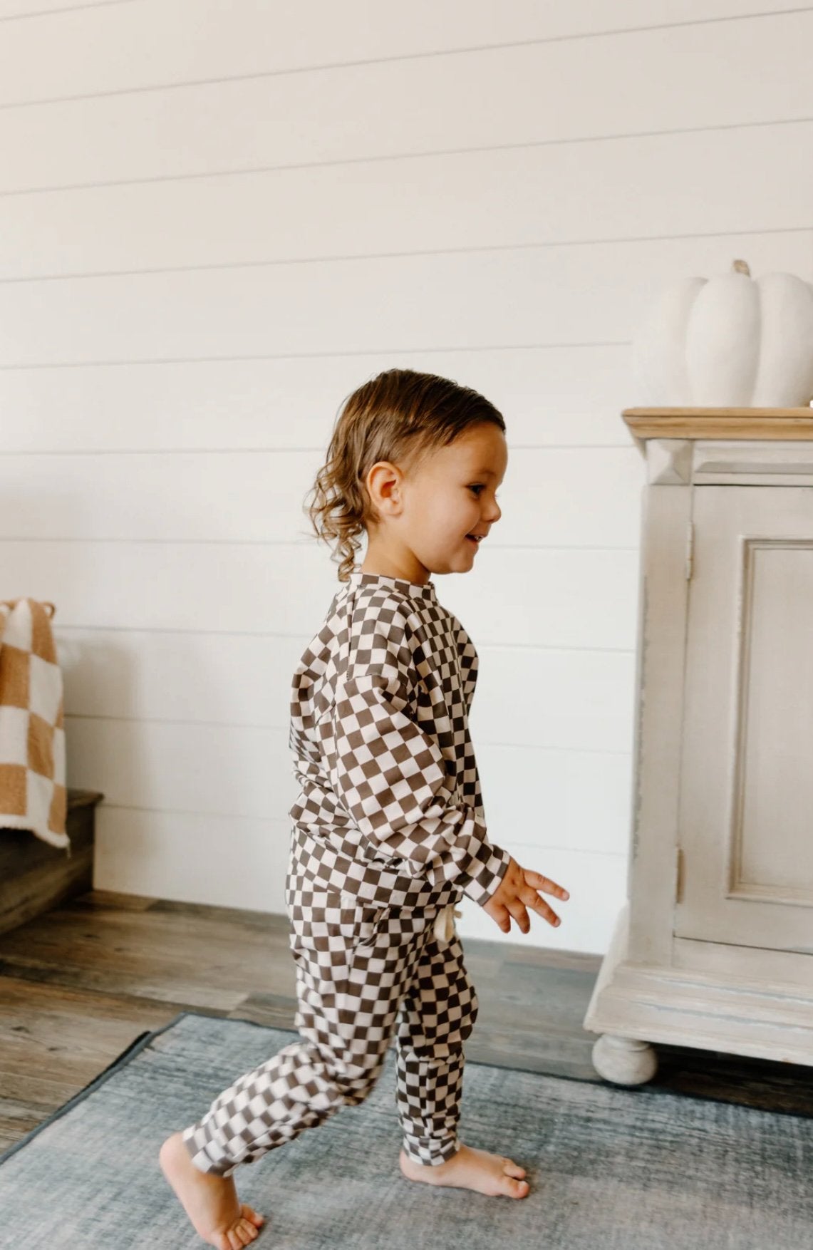 Z Closet – Burlington Handmade House