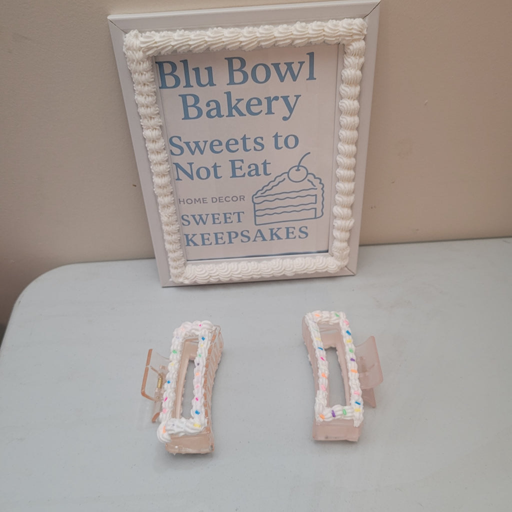 Blu Bowl Bakery - Cake Frosting Claw Clips