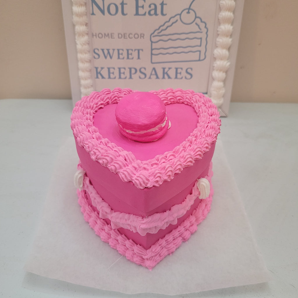 Blu Bowl Bakery - Heart Pink Macaron Box