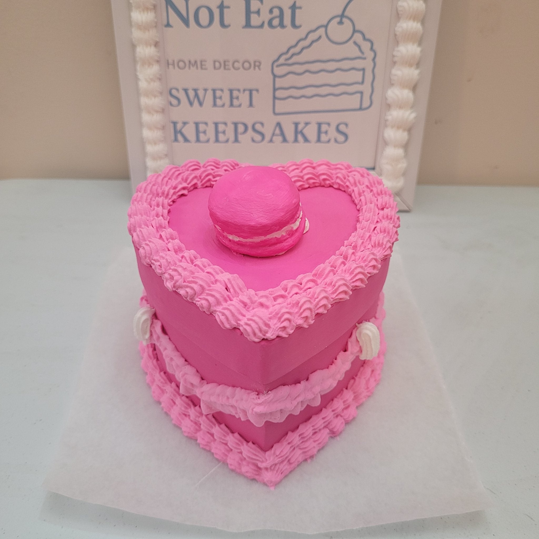 Blu Bowl Bakery - Heart Pink Macaron Box