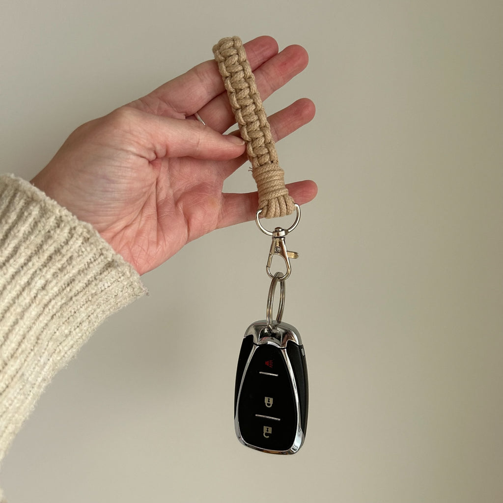 Penguin Knots - Finger Loop Keychain