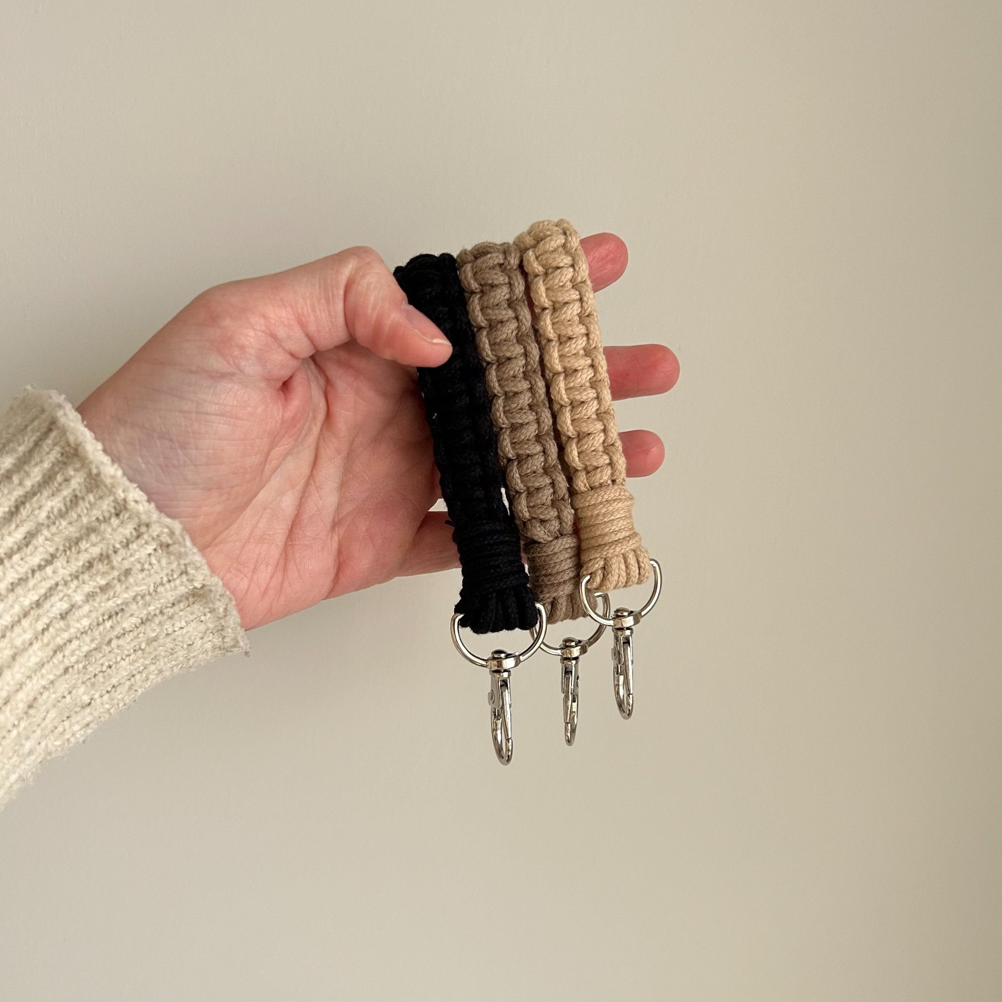 Penguin Knots - Finger Loop Keychain