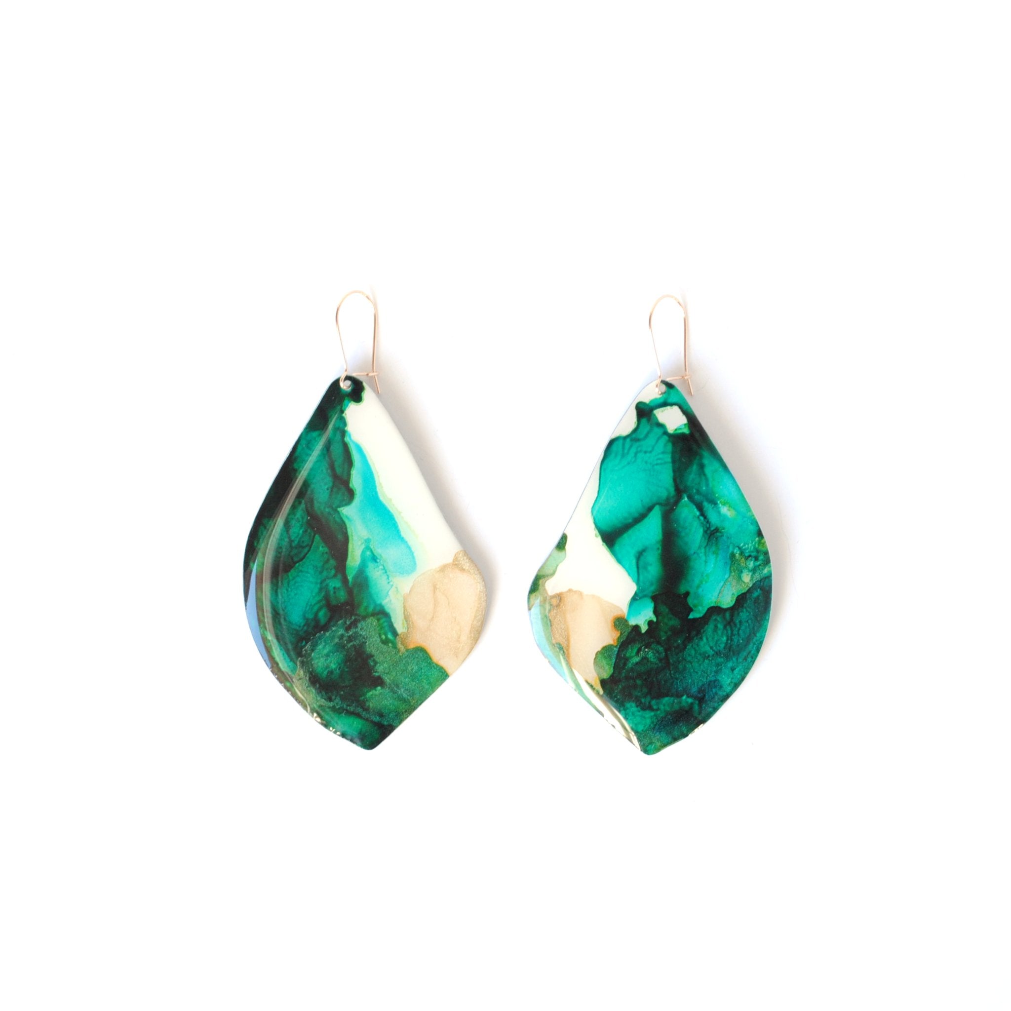 6402539f156d102fec901311_tidal-glow-maple-earrings-front_1779555512625.jpg